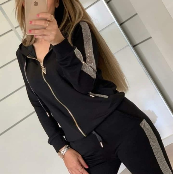 Women's Tracksuit - Picture 1 of 2
